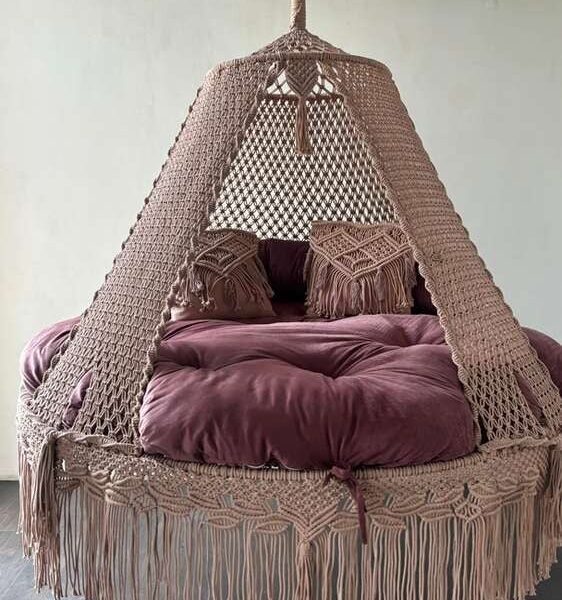 Macrame bed partial instalment